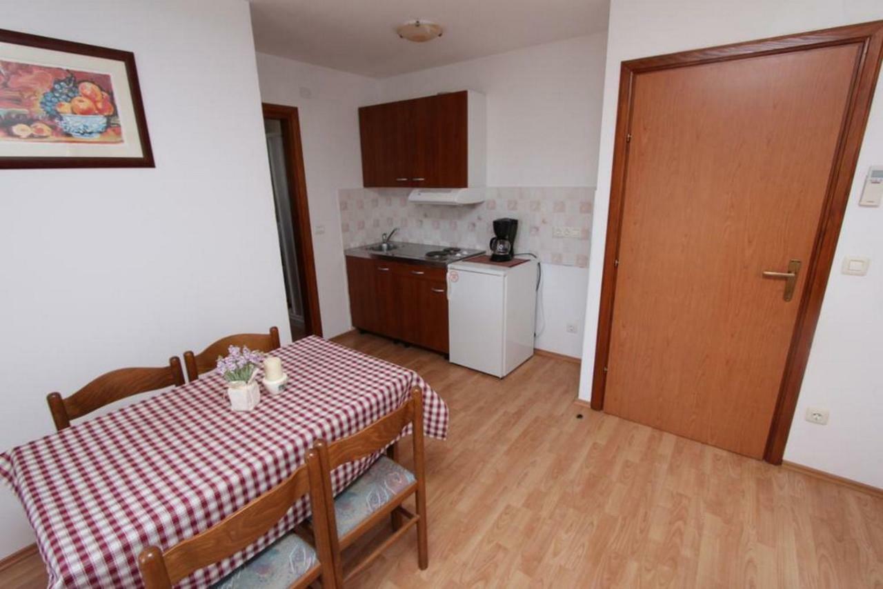 Apartments Ulika Rovinj Exterior photo